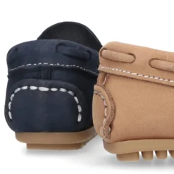 Mocasín lazos peques piso conductor en piel Nobuck.