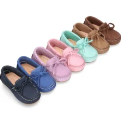 Mocasín lazos peques piso conductor en piel Nobuck.