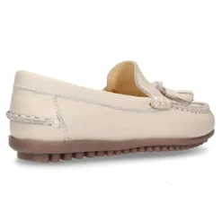 Mocasín mayores con borlas en piel EXTRA SUAVE en colores pasteles.