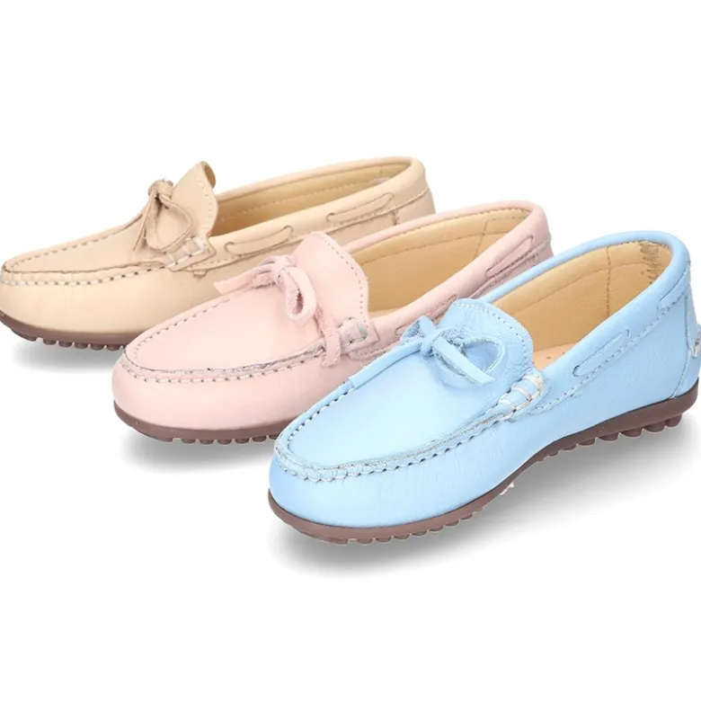 Mocasín mayores con lazos en piel EXTRA SUAVE en colores pasteles.