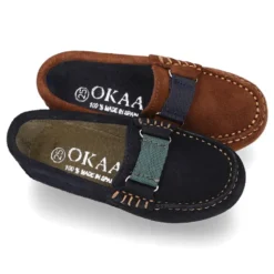 Mocasín Niño aplique CINTA contraste en piel serraje.