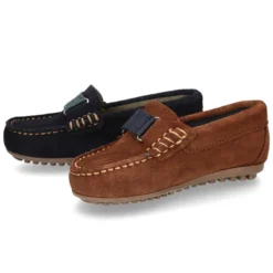 Mocasín Niño aplique CINTA contraste en piel serraje.
