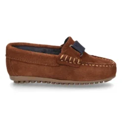 Mocasín Niño aplique CINTA contraste en piel serraje.
