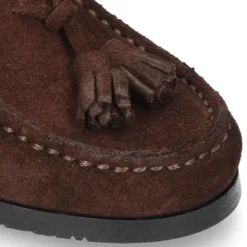 Mocasín niño borlas suela gruesa en piel serraje.