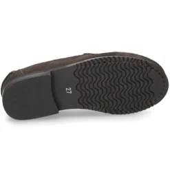 Mocasín niño borlas suela gruesa en piel serraje.