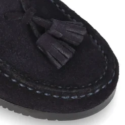 Mocasín niño borlas suela gruesa en piel serraje.