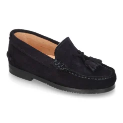 Mocasín niño borlas suela gruesa en piel serraje.