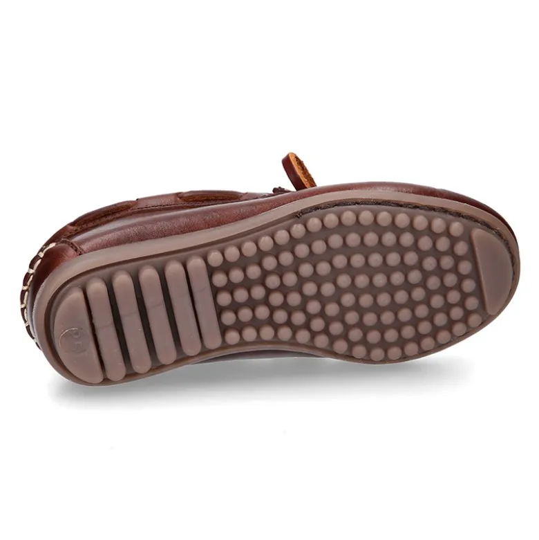 Mocasín niños lazos y BORLAS en piel trabajada en color cuero.
