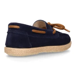 Mocasín niño tipo Alpargata con lazos en piel serraje.