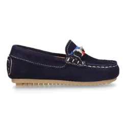 Mocasín peques con bandera y estribo en piel serraje.