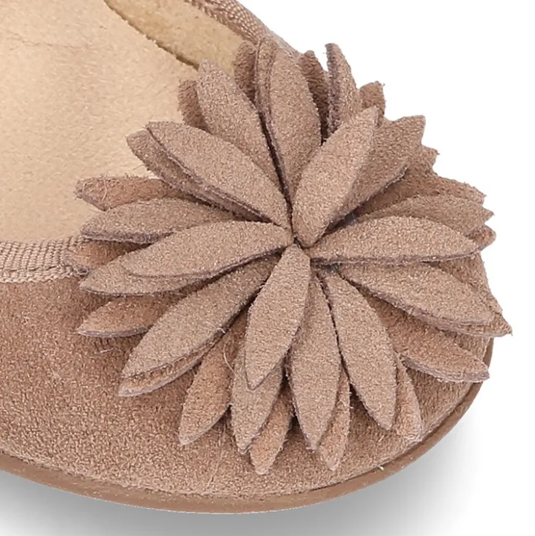 Nueva Mercedita con pompon FLOR en piel serraje.