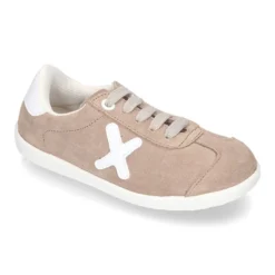 Nueva Zapatilla MODA con cordones en piel serraje.