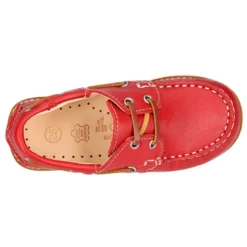 Náutico clásico niño piel con cordones y suela para primavera verano.