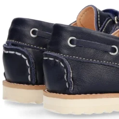 Náutico clásico niño piel sin cordones y suela para primavera verano.