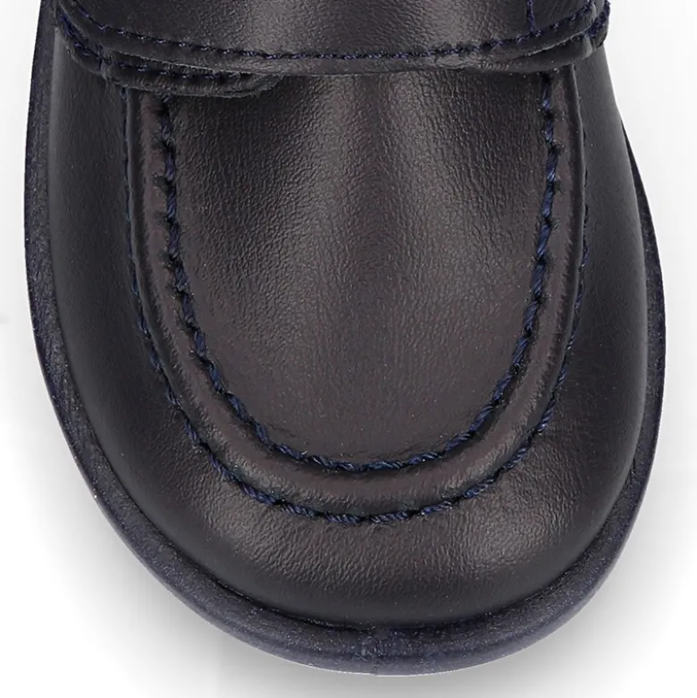 Náutico Colegial niño sin cordones en piel lavable.