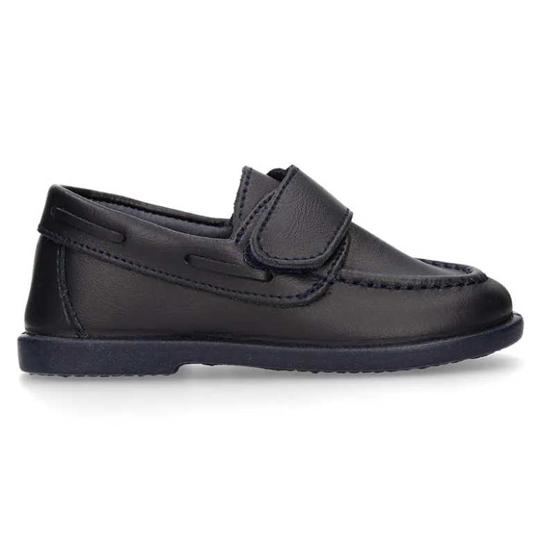 Náutico Colegial niño sin cordones en piel lavable.