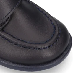 Náutico Colegial niño sin cordones en piel lavable.