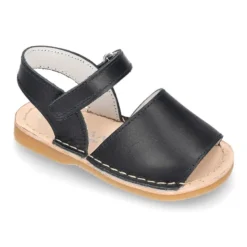 Sandalia Menorquina bebé en piel napa y suela super flexible.