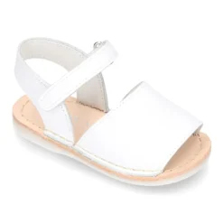 Sandalia Menorquina bebé en piel napa y suela super flexible.