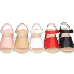 Sandalia Menorquina bebé en piel napa y suela super flexible.