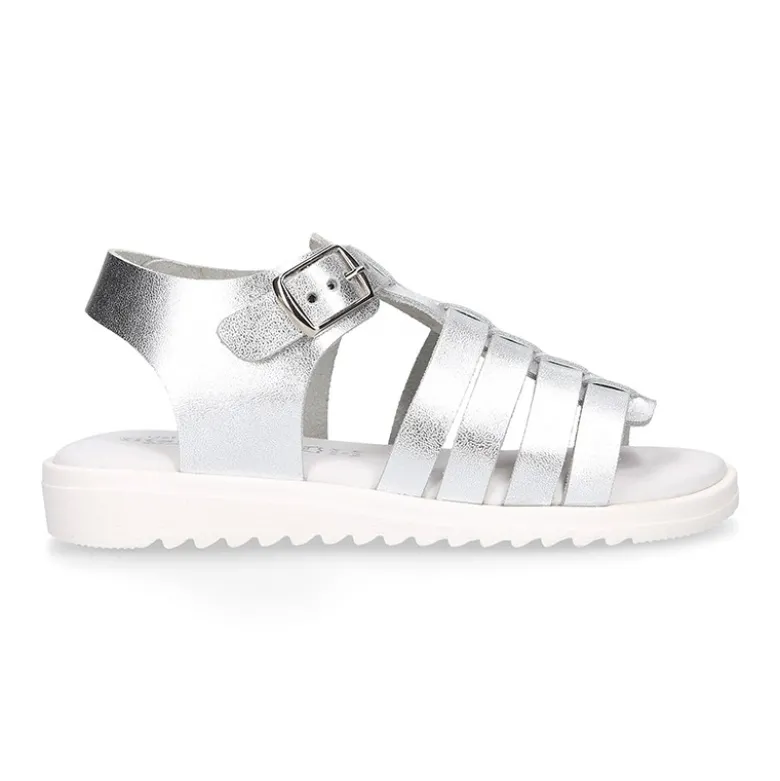 Sandalia Niña en piel METALIZADA con hebilla y suela SUPER FLEXIBLE.
