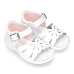 Sandalia Niña peque en piel lavable con diseño mariposa y suela SUPER FLEXIBLE.