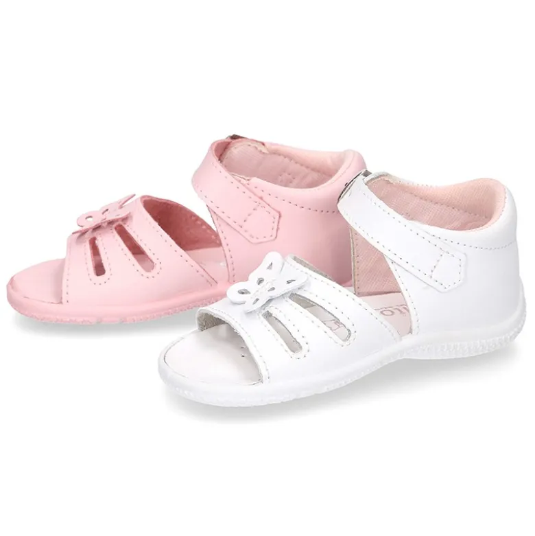 Sandalia Niña peque en piel lavable con mariposa y suela SUPER FLEXIBLE.