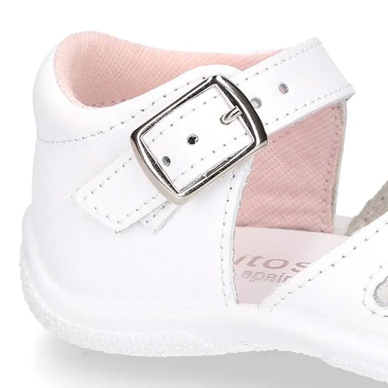 Sandalia Niña peque en piel lavable con mariposa y suela SUPER FLEXIBLE.