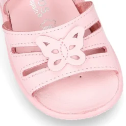 Sandalia Niña peque en piel lavable con mariposa y suela SUPER FLEXIBLE.
