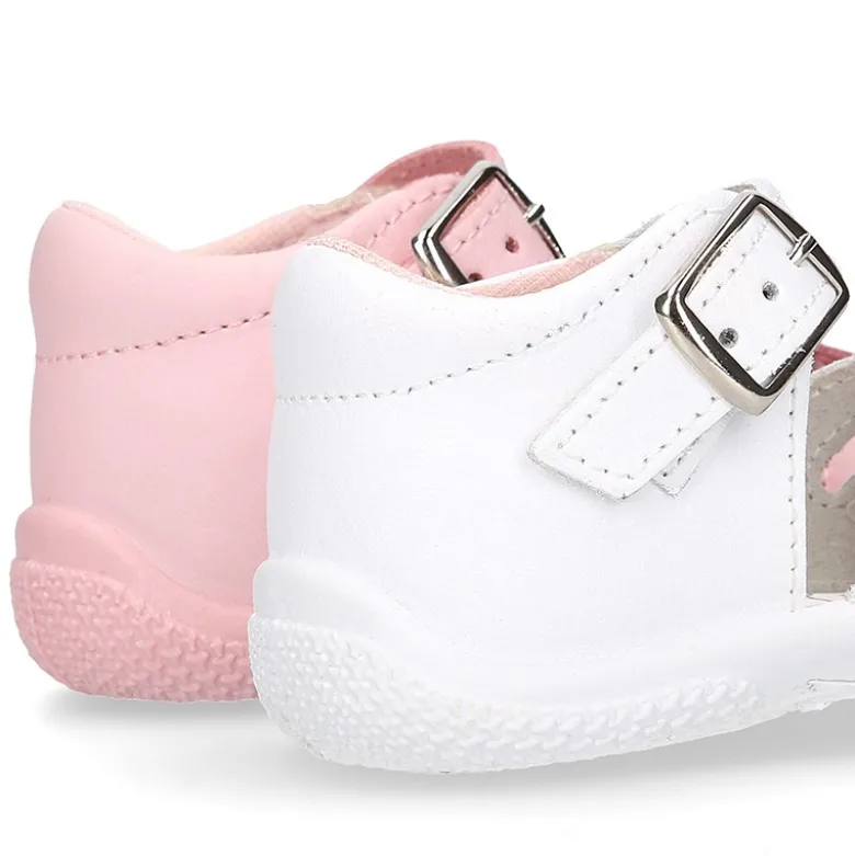 Sandalia Niña peque en piel lavable con mariposa y suela SUPER FLEXIBLE.