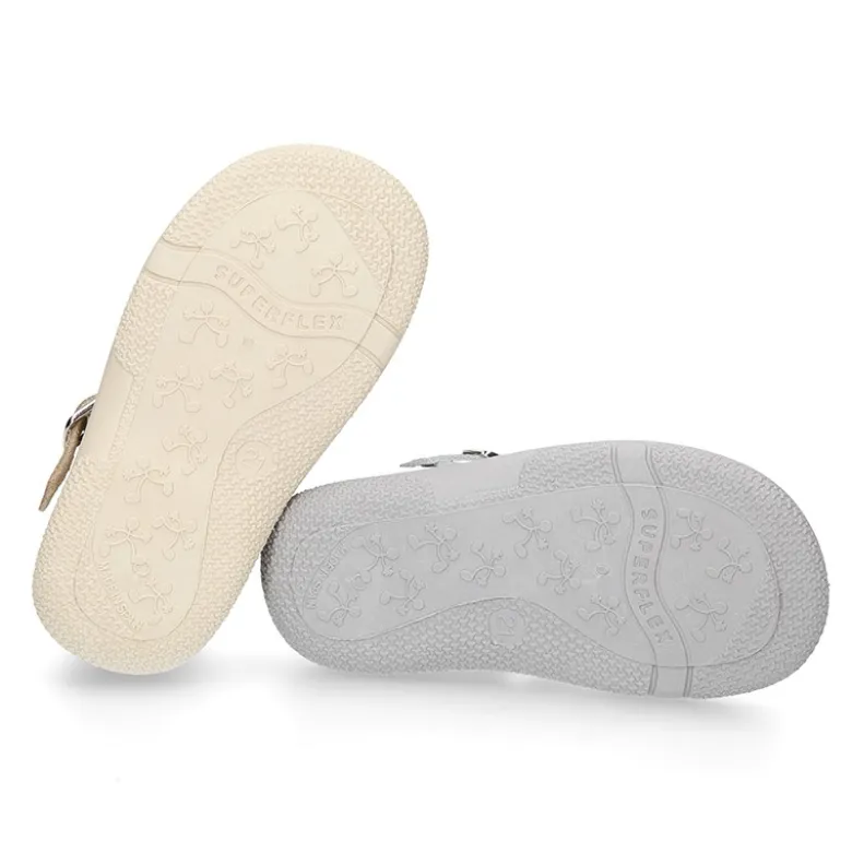 Sandalia Niña peque en piel metalizada con LAZO y suela SUPER FLEXIBLE.