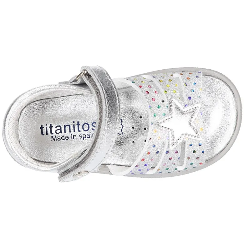 Sandalia Niña peque en piel metalizada con ESTRELLAS y cierre adherente con suela SUPER FLEXIBLE.