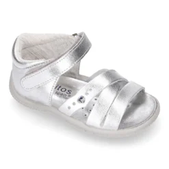 Sandalia Niña peque en piel metalizada con cierre adherente y suela SUPER FLEXIBLE.