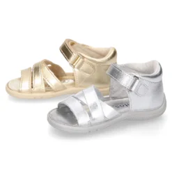 Sandalia Niña peque en piel metalizada con cierre adherente y suela SUPER FLEXIBLE.