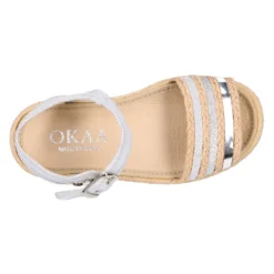 Sandalia niña tipo alpargata con hebilla en lona con diseño con brillos.