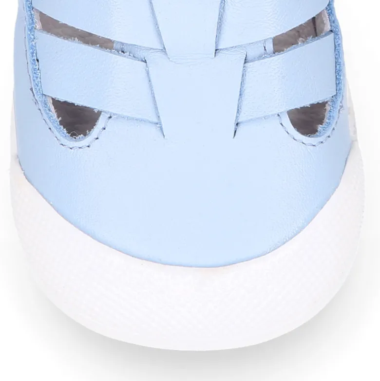 Sandalia niños Blanditos by Crio’s tiras cruzadas sin cordones en piel.