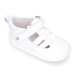 Sandalia niños Blanditos by Crio’s tiras cruzadas sin cordones en piel.