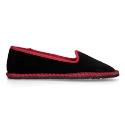 Slipper de mujer con horma estilizada en terciopelo