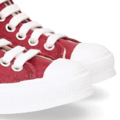 Zapatilla alta niños CASUAL con puntera y cordones en color BURDEOS.