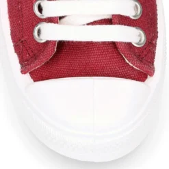 Zapatilla alta niños CASUAL con puntera y cordones en color BURDEOS.