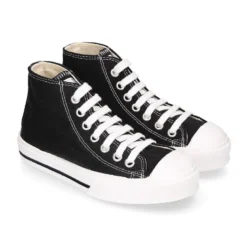 Zapatilla alta niños CASUAL con puntera y cordones en color NEGRO.