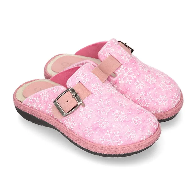 Zapatilla casa niñas OKAA ZUECO en lana con copos de nieve.