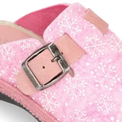 Zapatilla casa niñas OKAA ZUECO en lana con copos de nieve.