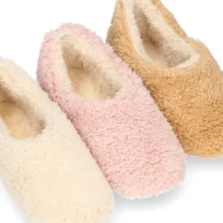 Zapatilla casa niños cerrada en lana tipo PELUCHE.