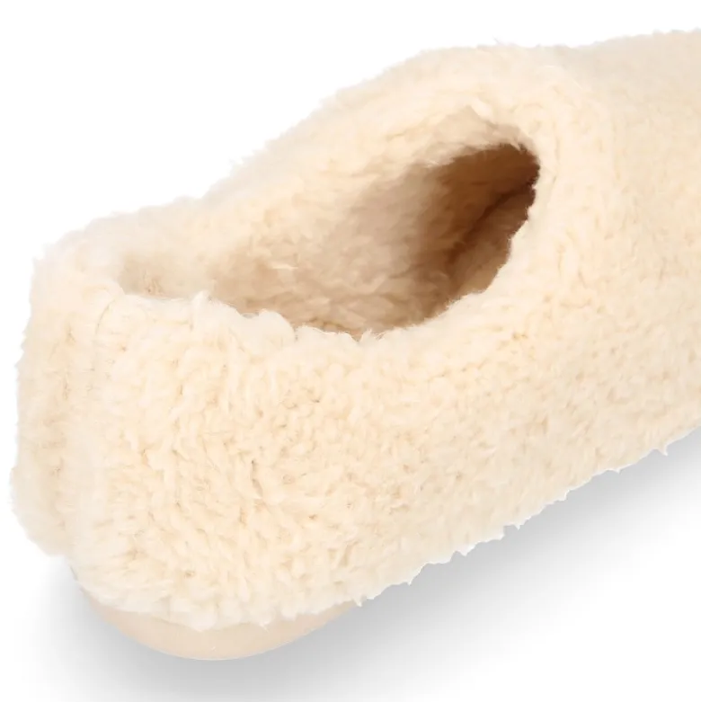 Zapatilla casa niños cerrada en lana tipo PELUCHE.
