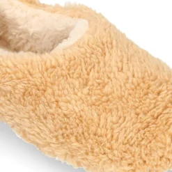 Zapatilla casa niños cerrada en lana tipo PELUCHE.