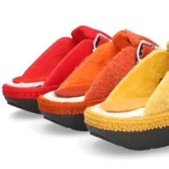 Zapatilla casa niños OKAA ZUECO en lana de colores.