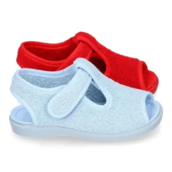 Zapatilla casa niños tipo PEPITO con cierre adherente en toalla.
