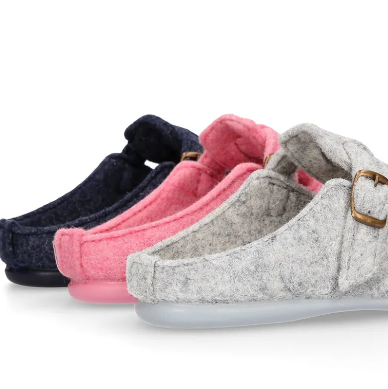 Zapatilla casa niños tipo ZUECO en lona felpa.