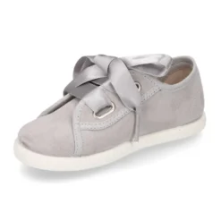 Zapatilla MODA niña en lona serratex con lazos.